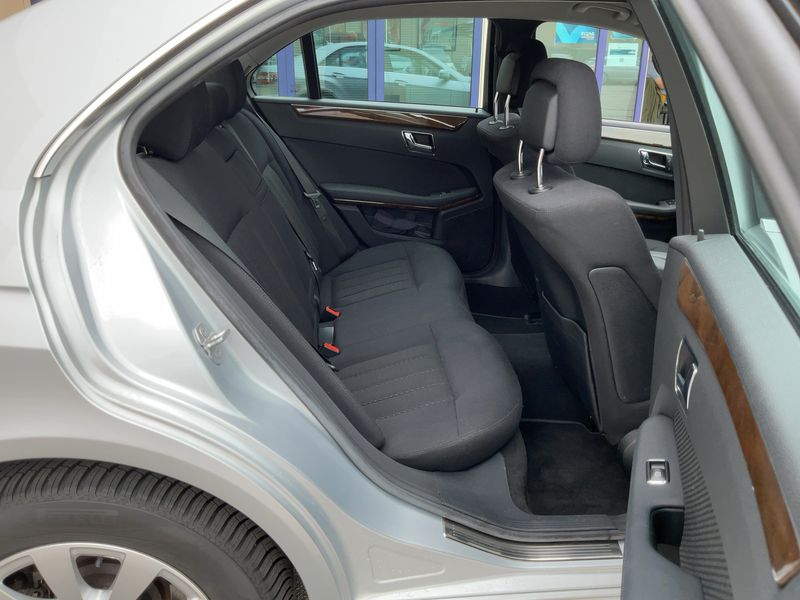 Mercedes-Benz E-Klasse E 250 CGI BlueEfficiency Elegance — zdjęcie 14