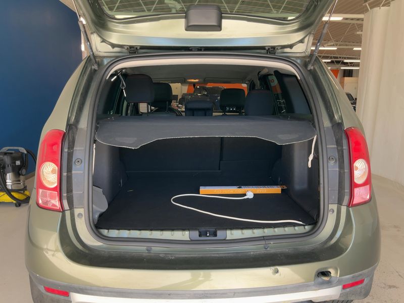 Dacia Duster 1.5 dCi Laureate 4x4 2013 – снимка 15