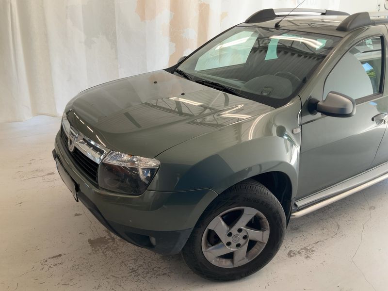 Dacia Duster 1.5 dCi Laureate 4x4 2013 – снимка 2