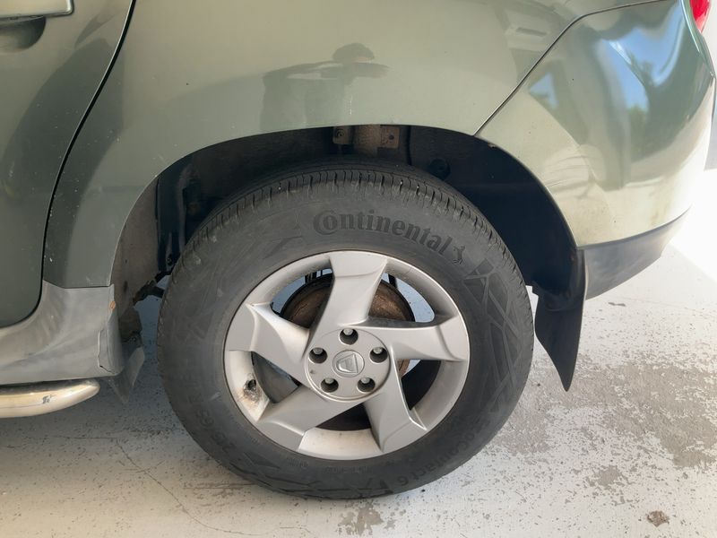 Dacia Duster 1.5 dCi Laureate 4x4 2013 – снимка 5