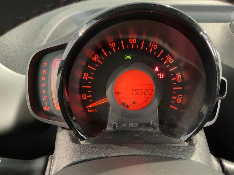 Peugeot 108 1.2 VTi Allure — zdjęcie 13