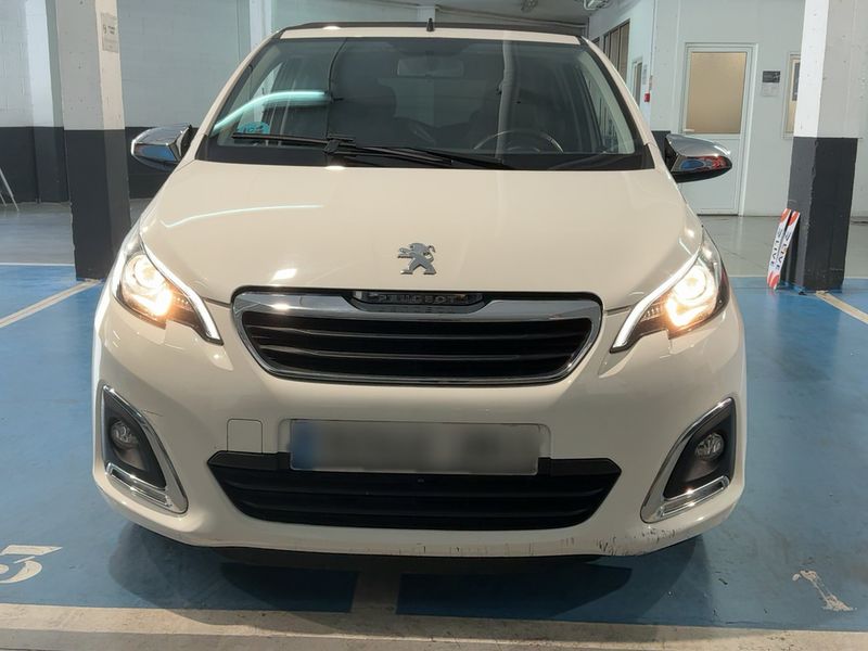 Peugeot 108 1.2 VTi Allure — zdjęcie 9