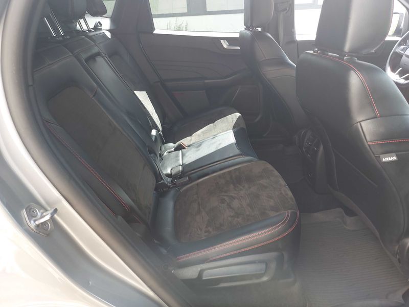 Ford Kuga 2.5 Hybrid ST-Line X — zdjęcie 14