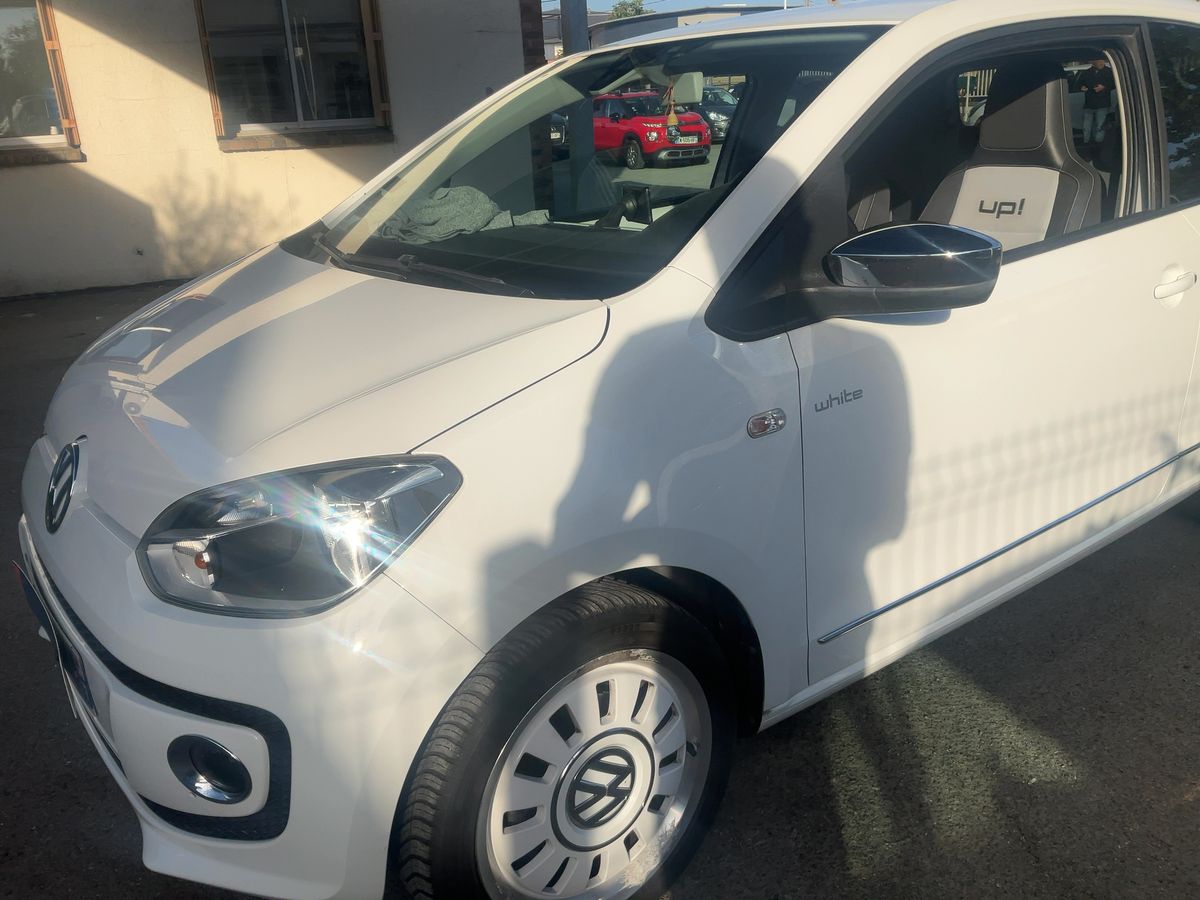 Volkswagen up! 1.0 Black up!