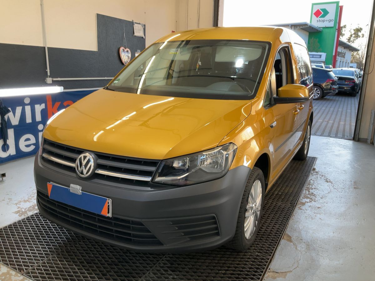 Volkswagen Caddy 2018 — photo 1