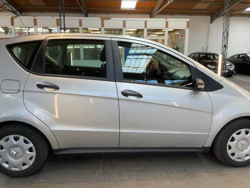 Mercedes-Benz A-Klasse A 180 CDI Avantgarde — zdjęcie 7
