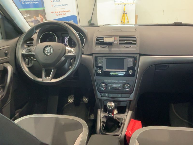 Skoda Yeti 1.2 TSI Joy — zdjęcie 12