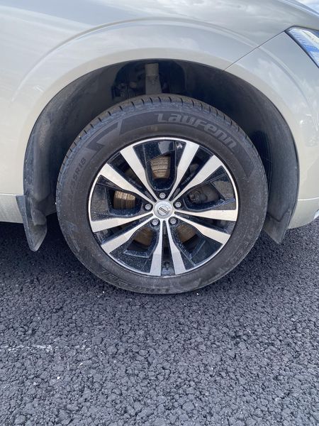 Volvo XC60 2.0 T8 Plug-in Hybrid Inscription AWD 2018 – снимка 11