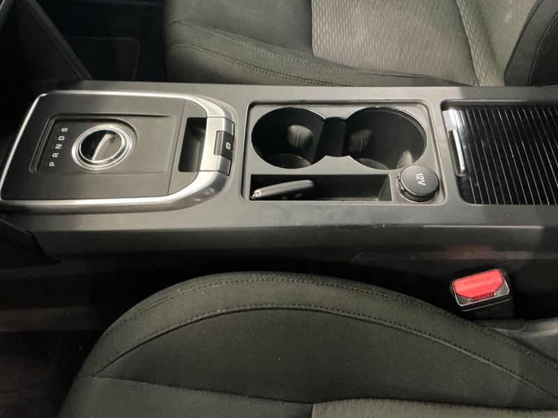 Land Rover Discovery Sport 2.0 Td4 Pure 2016 – снимка 27