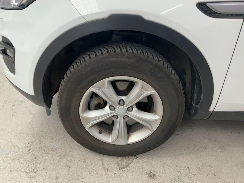 Land Rover Discovery Sport 2.0 Td4 Pure 2016 – снимка 3