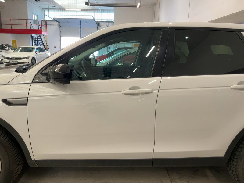 Land Rover Discovery Sport 2.0 Td4 Pure 2016 – снимка 4
