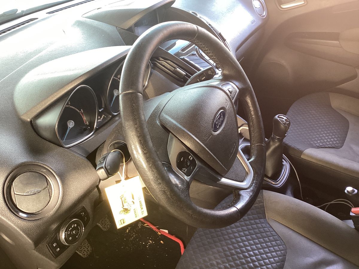 Ford Tourneo 2017 — photo 32