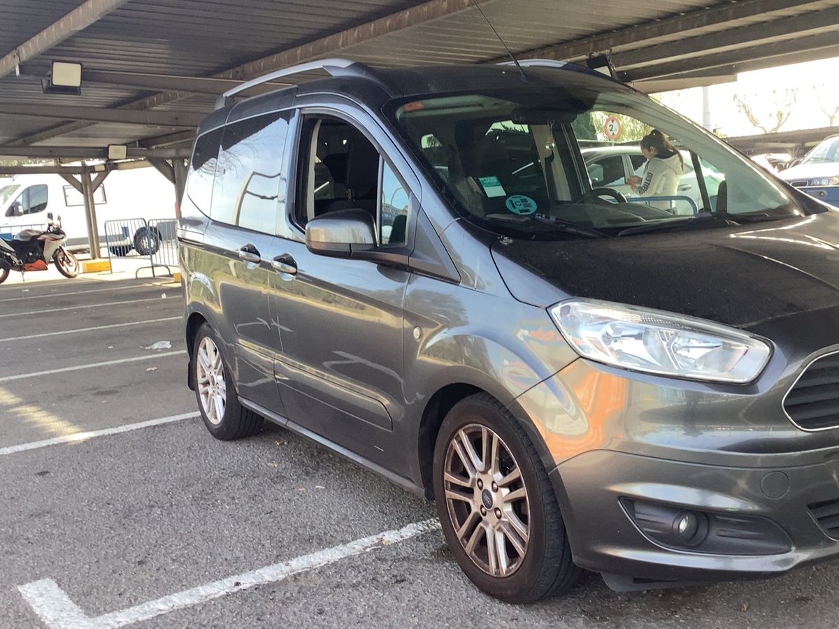 Ford Tourneo 2017 — photo 13