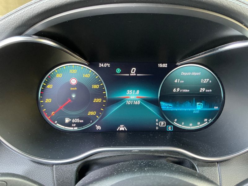 Mercedes-Benz GLC-Klasse GLC 200 d 4Matic AMG Line — zdjęcie 13