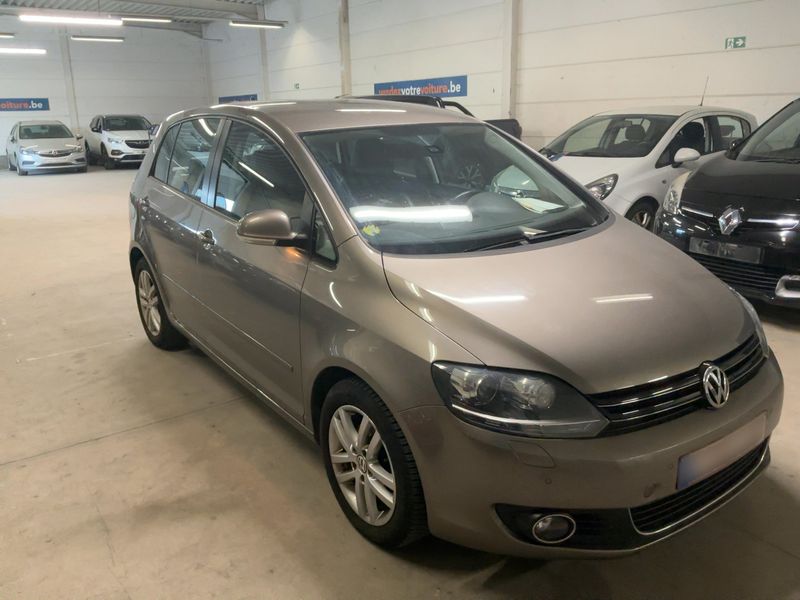 Volkswagen Golf VI Plus 1.6 TDI Highline 2011 – снимка 12
