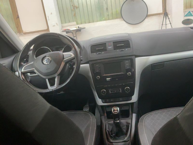 Skoda Yeti 1.2 TSI Edition — zdjęcie 12