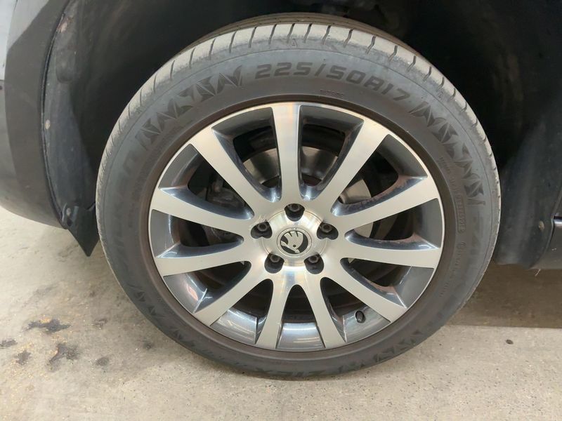 Skoda Yeti 1.2 TSI Edition 2015 – снимка 3