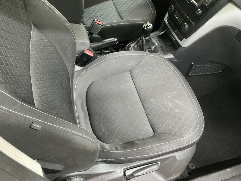 Skoda Yeti 1.2 TSI Edition 2015 – снимка 29