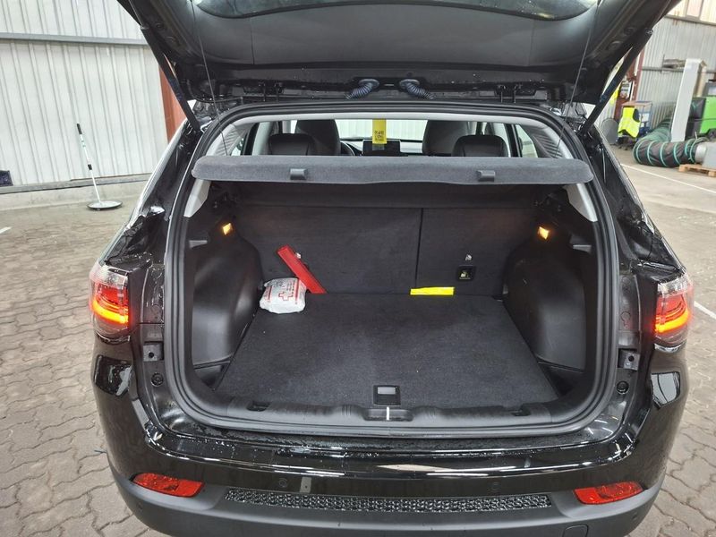 Jeep Compass 1.5 GSE T4 e-Hybrid Altitude — zdjęcie 6