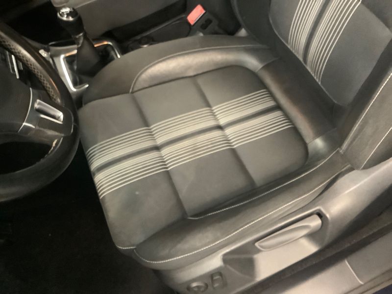 Volkswagen Sharan 2.0 TDI Match BlueMotion Tech 2012 – снимка 24