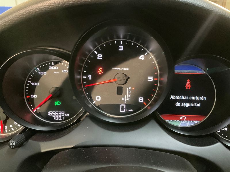 Porsche Cayenne Diesel Platinum Edition — zdjęcie 13