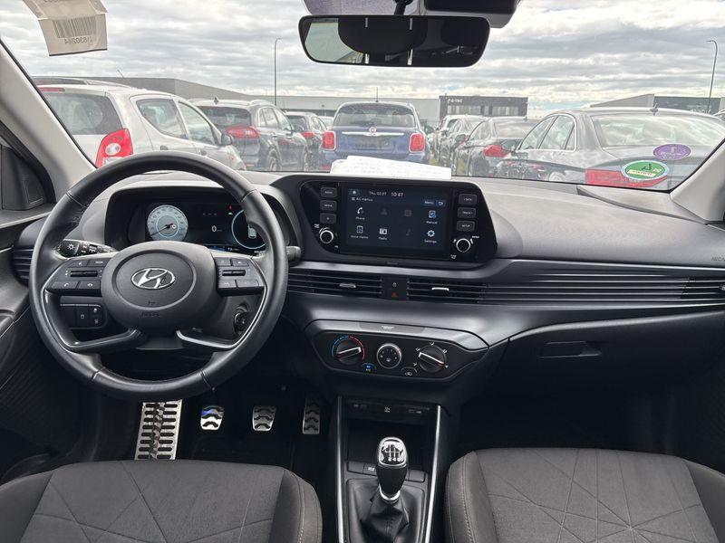 Hyundai Bayon 1.0 TGDI Intro Edition 2WD — zdjęcie 11