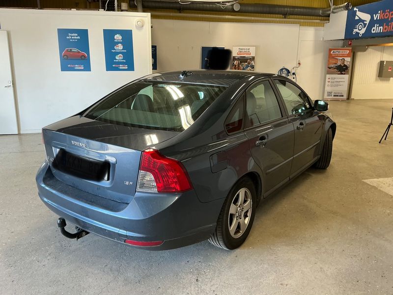 Volvo S40 1.8 F Kinetic — zdjęcie 2