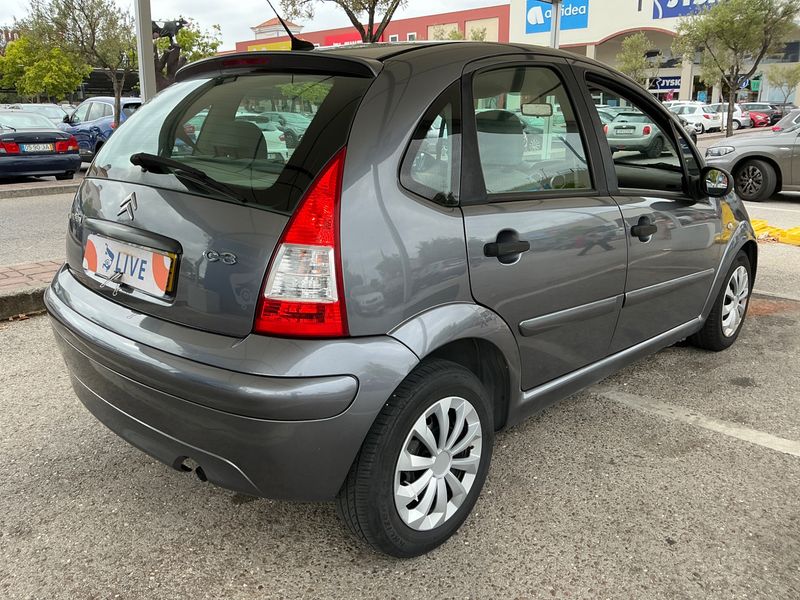 Citroen C3 1.1 Confort — zdjęcie 2