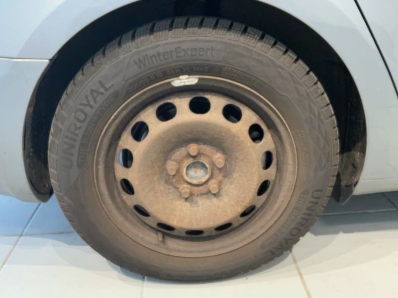 Skoda Superb 2.0 TDI Elegance 2011 – снимка 9