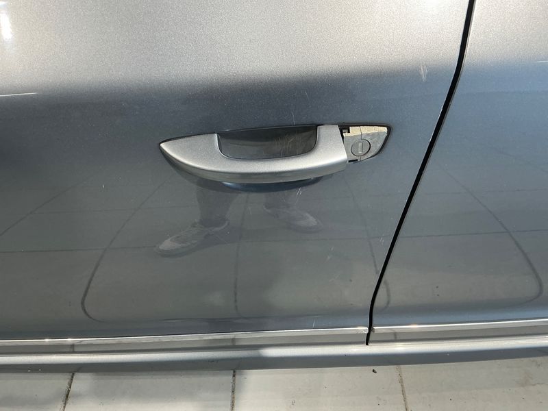Skoda Superb 2.0 TDI Elegance 2011 – снимка 29