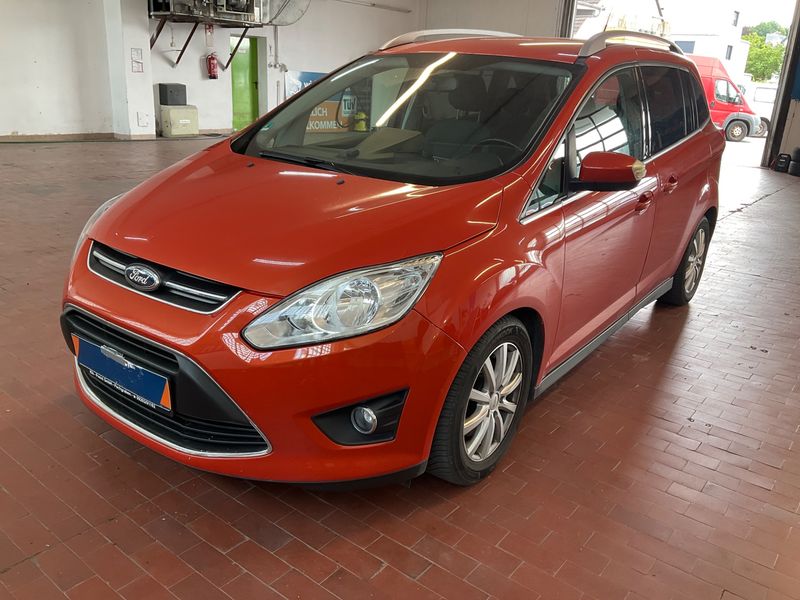 Ford Grand C-Max 1.6 TDCi Champions Edition