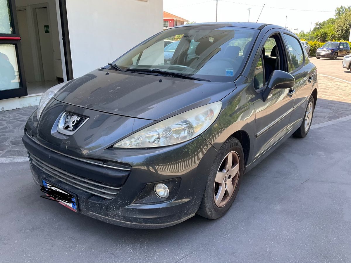 Peugeot 207 2011