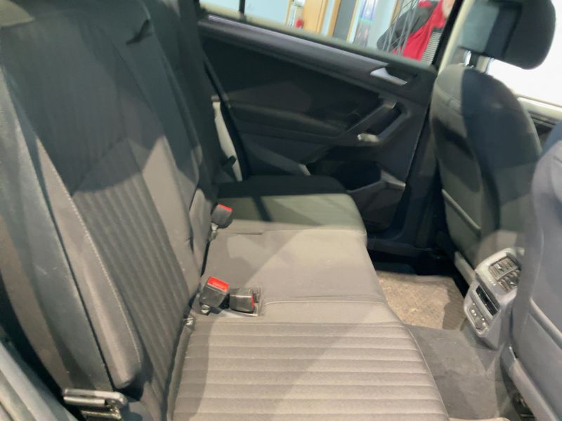 Volkswagen Tiguan Allspace 2.0 TDI Life — zdjęcie 14