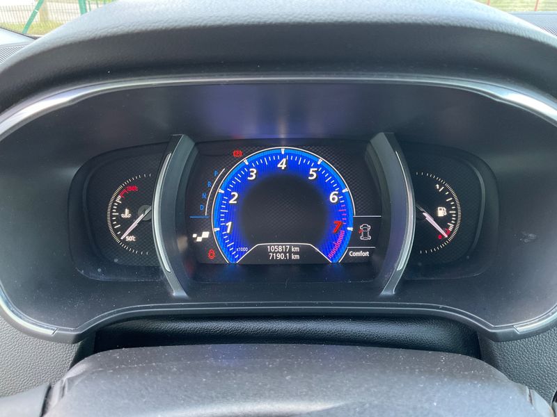 Renault Megane 1.6 TCe Energy GT — zdjęcie 13