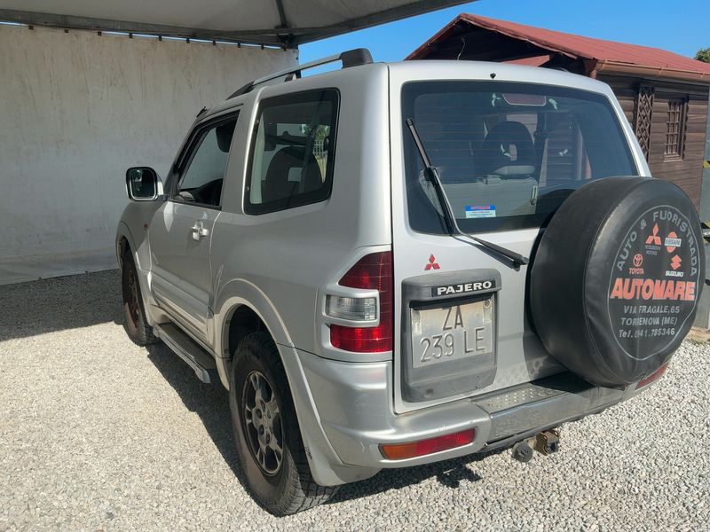 Mitsubishi Pajero 2.5 Turbodiesel TD GLX 2500 — zdjęcie 3