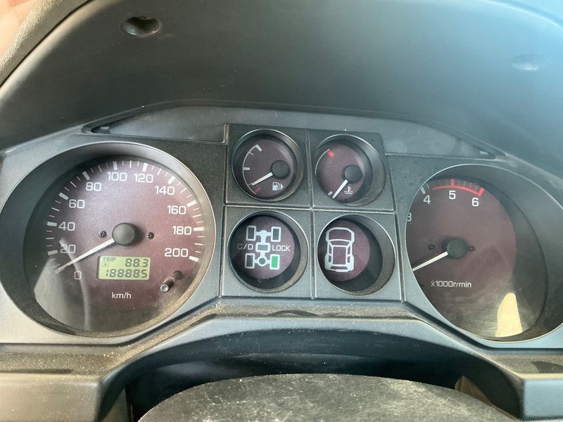 Mitsubishi Pajero 2.5 Turbodiesel TD GLX 2500 — zdjęcie 13