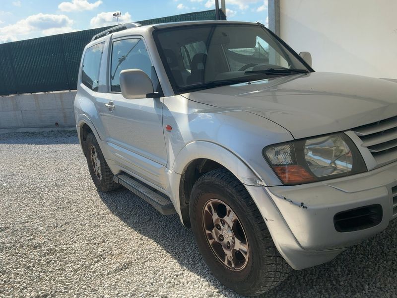 Mitsubishi Pajero 2.5 Turbodiesel TD GLX 2500 — zdjęcie 8