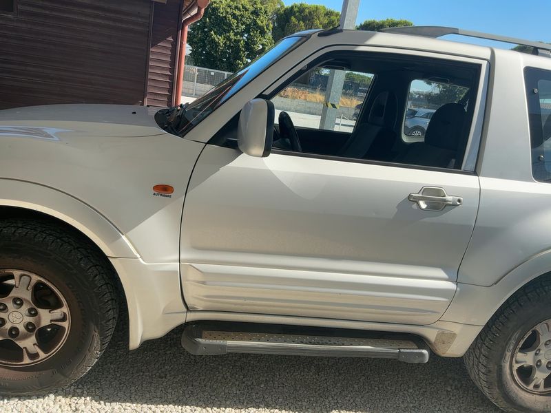 Mitsubishi Pajero 2.5 Turbodiesel TD GLX 2500 — zdjęcie 4