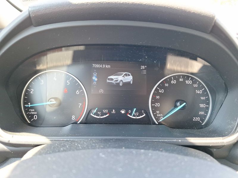 Ford EcoSport 1.0 EcoBoost Titanium — zdjęcie 12