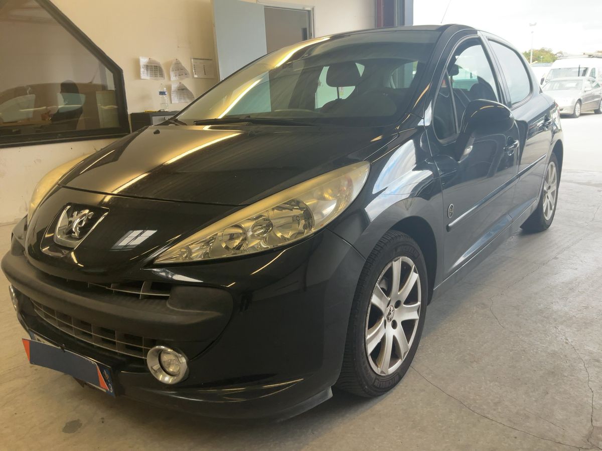Peugeot 207 1.6 HDi Série 64