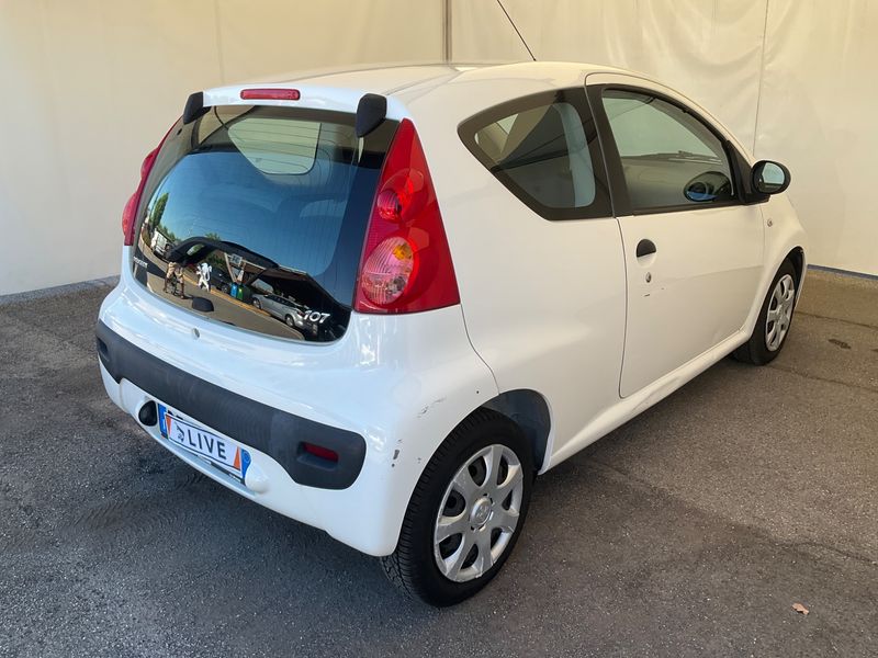 Peugeot 107 1.0 Desir — zdjęcie 2