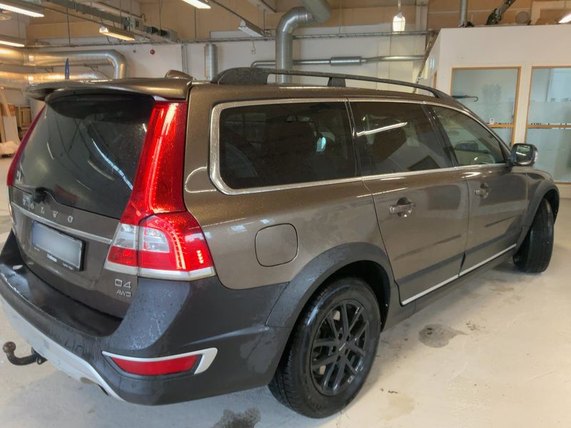 Volvo XC70 2.4 D4 Momentum AWD — zdjęcie 6
