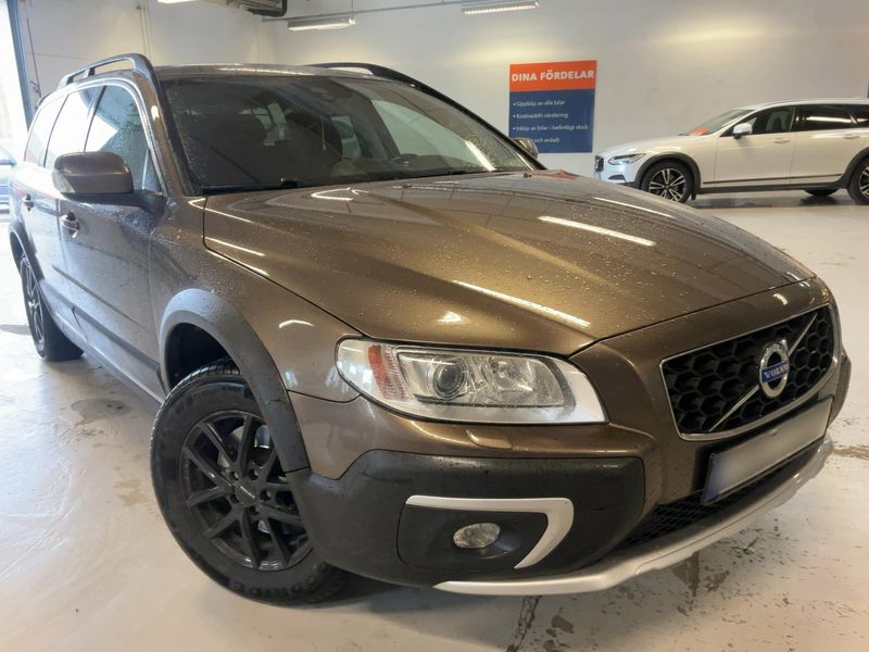 Volvo XC70 2.4 D4 Momentum AWD — zdjęcie 8