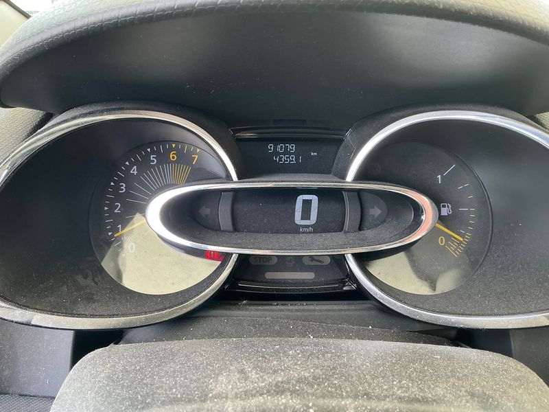 Renault Clio 0.9 Energy Expression 2014 – снимка 18