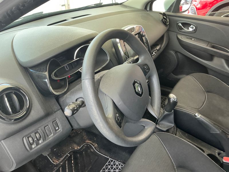 Renault Clio 0.9 Energy Expression 2014 – снимка 34