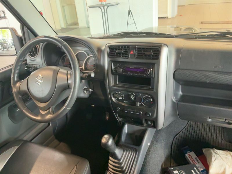 Suzuki Jimny 1.3 Ranger Style — zdjęcie 12