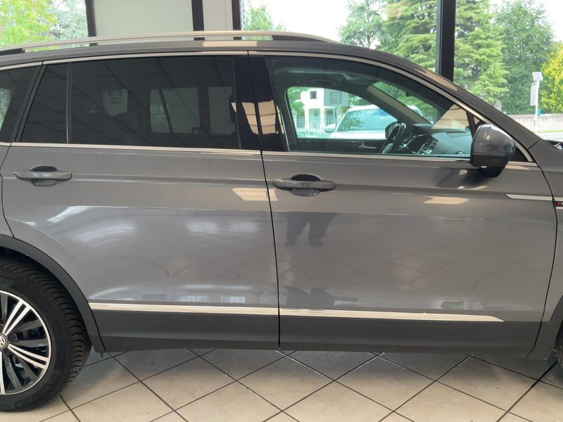 Volkswagen Tiguan Allspace 2.0 TDI Advanced 4Motion BlueMotion Tech — zdjęcie 7