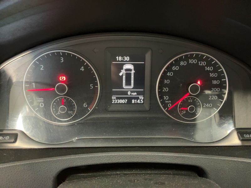 Volkswagen T5 Kombi 2.0 TDI — zdjęcie 13