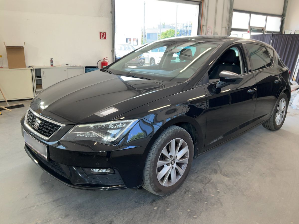 Seat Leon 2017 — photo 1