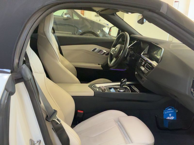 BMW Z4 sDrive 20i M Sport — zdjęcie 11